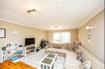 3 Bedroom Property for Sale in Gonubie Eastern Cape